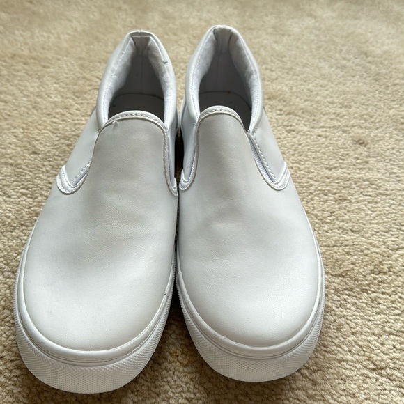 Tommy Hilfiger Women’s Leyci Sneakers - Picture 3 of 7